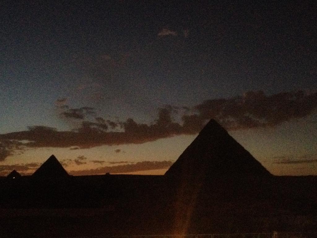 Pyramids Loft Homestay Kafret el-Gabal Exterior foto