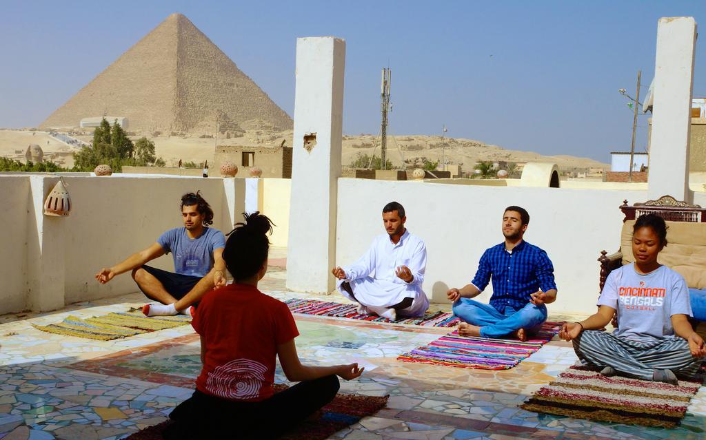 Pyramids Loft Homestay Kafret el-Gabal Exterior foto