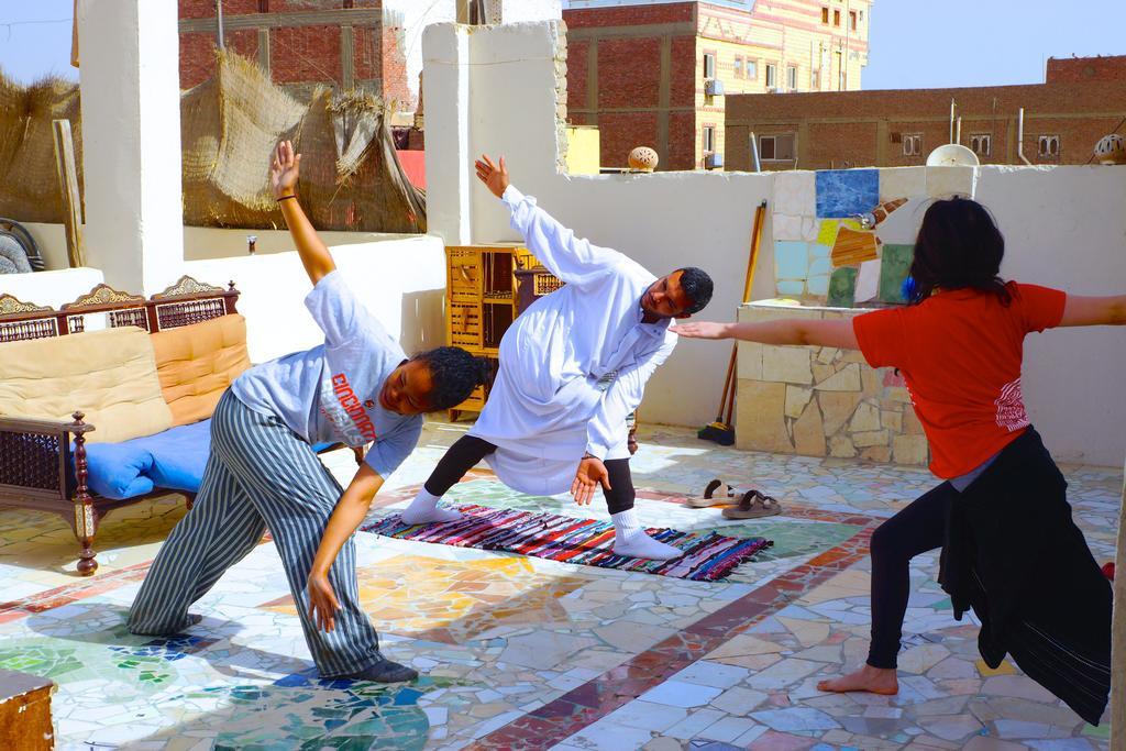 Pyramids Loft Homestay Kafret el-Gabal Exterior foto