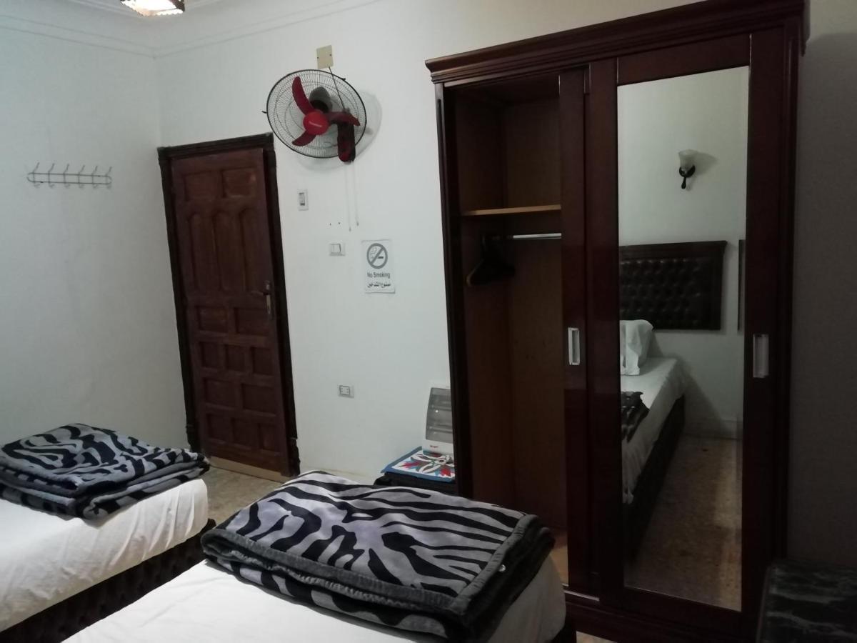 Pyramids Loft Homestay Kafret el-Gabal Exterior foto